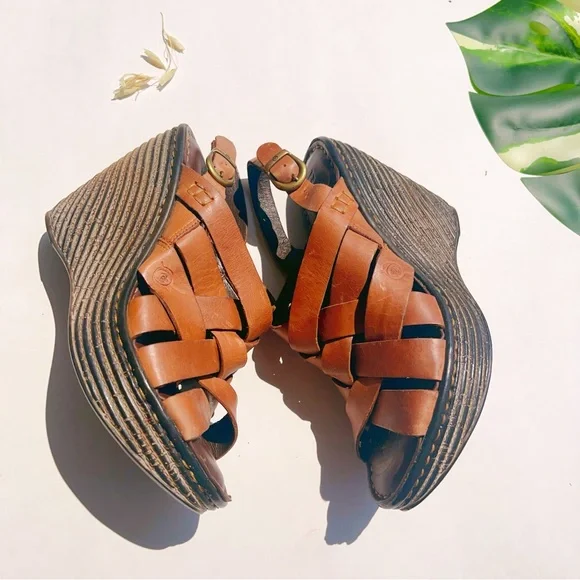 Women’s Born Platform Wedge Brown Leather Sandals 7 - Picture 3 of 10
